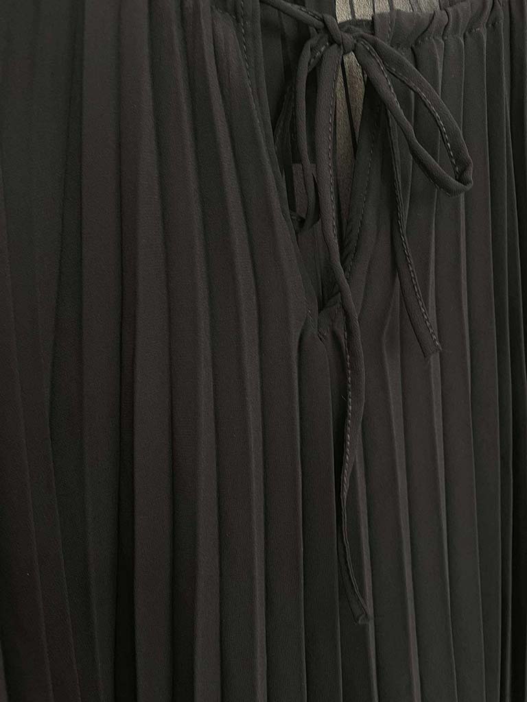 Pleat Balloon Sleeve Top - Black