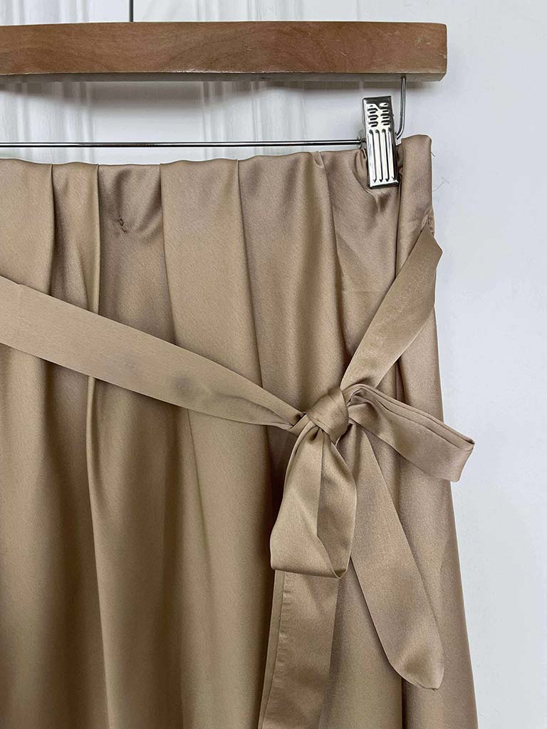 Silk Feel Skirt - Champagne