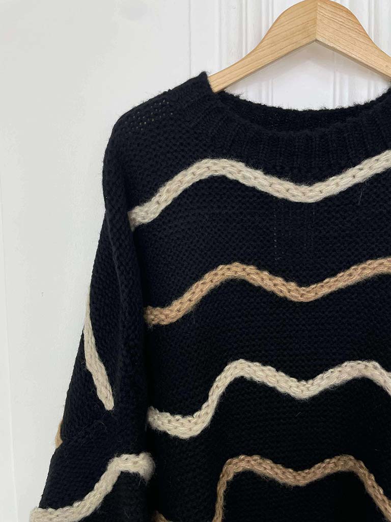 Slouchy Wave Knit - Black