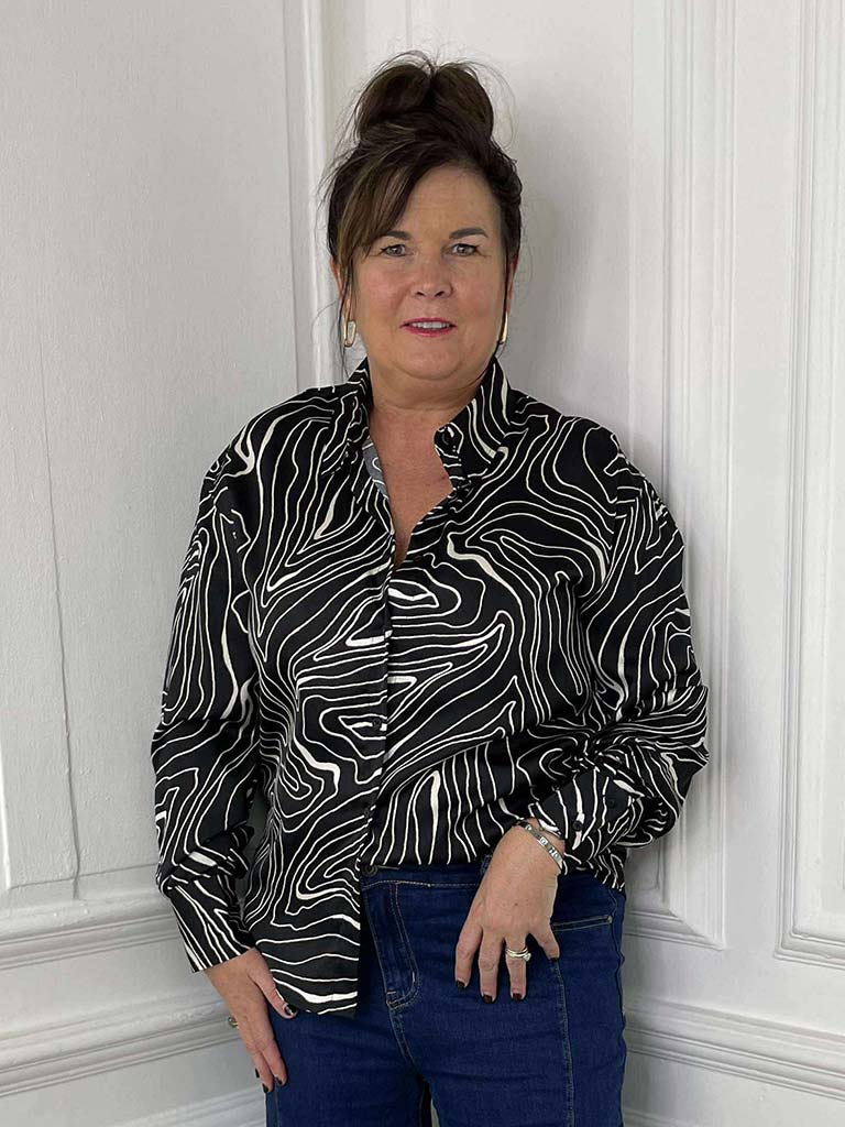 Swirl Silk Feel Shirt - Black