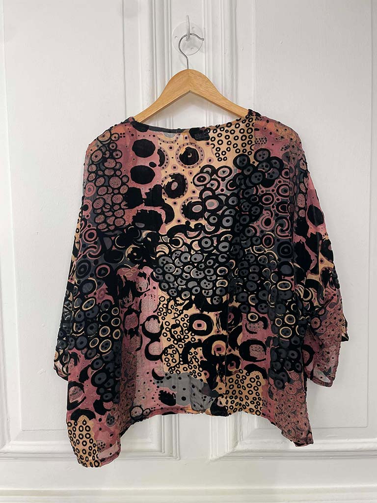 Malissa J Devoré Kimono