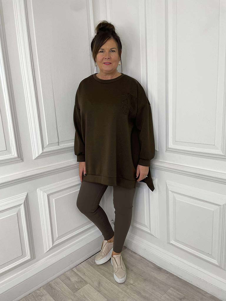 Love Sweatshirt -Chocolate
