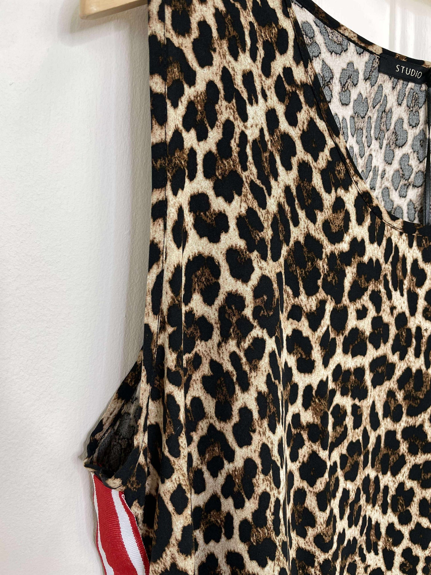 Leopard Side Stripe Vest