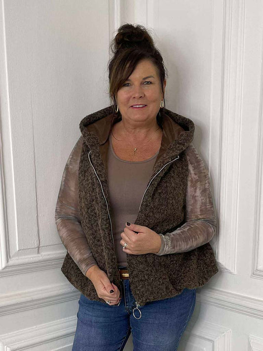 Bubble Hem Hooded Gilet - Chocolate