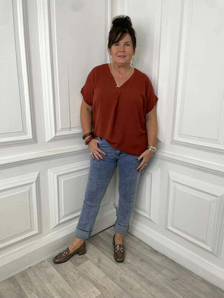 V-Neck Pleat Front Top - Rust