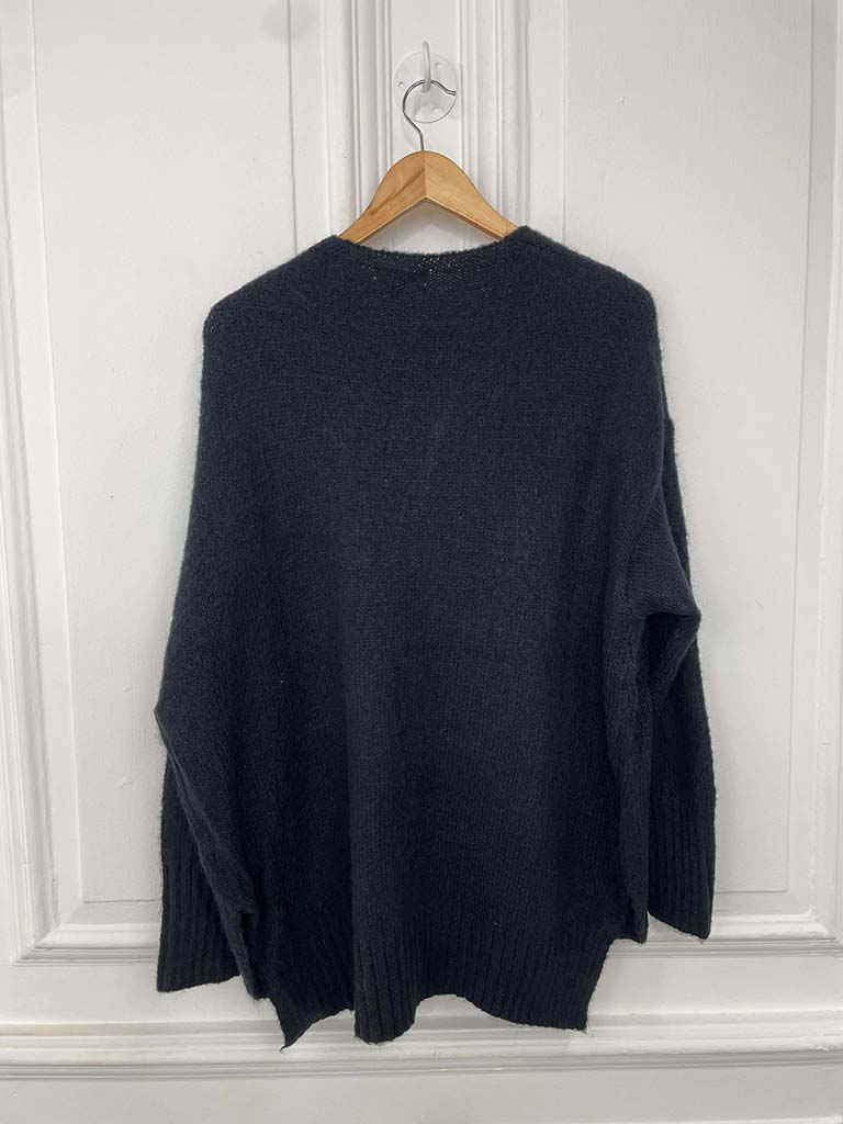 Scooped Hem Chunky Knit - Black