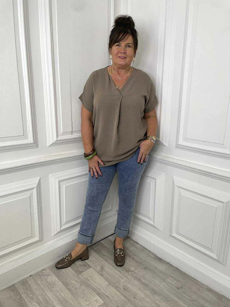 V-Neck Pleat Front Top - Mocha