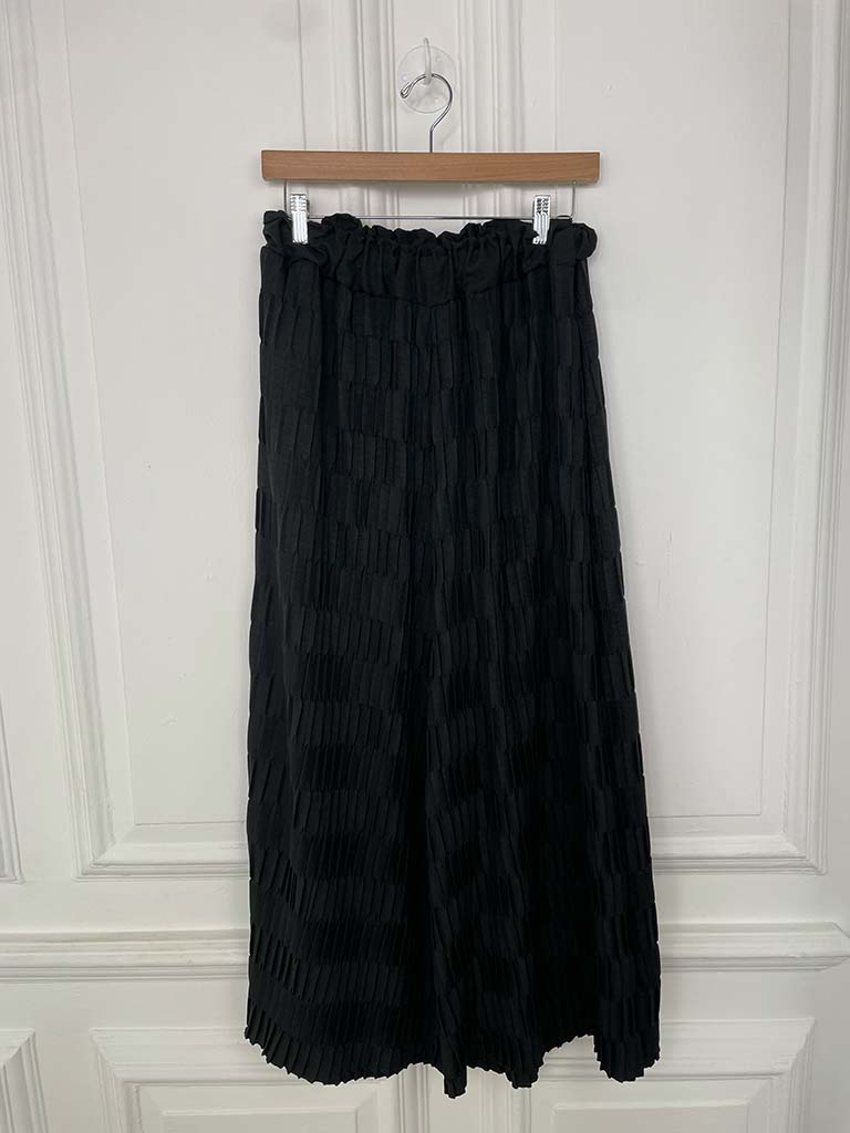 Textured Pleat Palazzos - Black