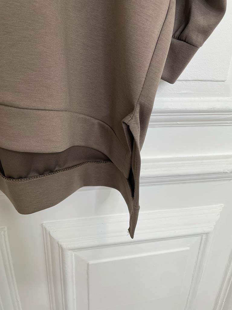 Love Sweatshirt - Mocha