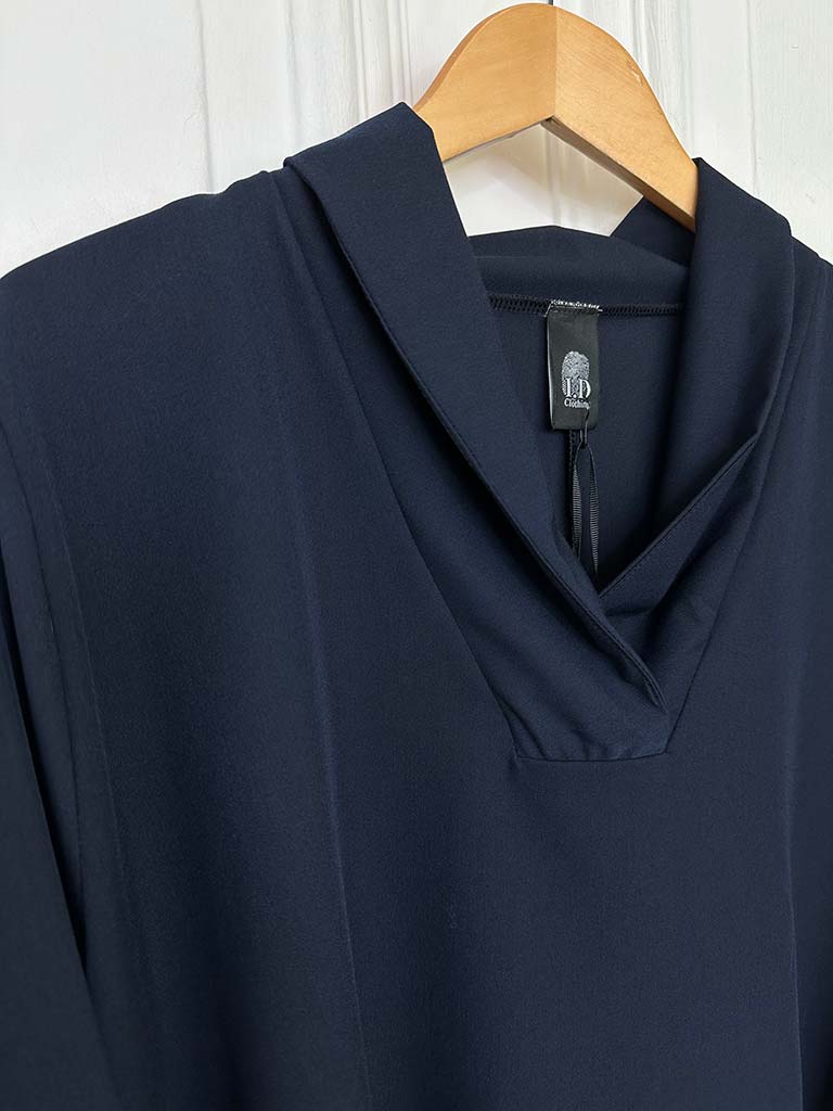 Malissa J V-Neck Heart Knit - Black