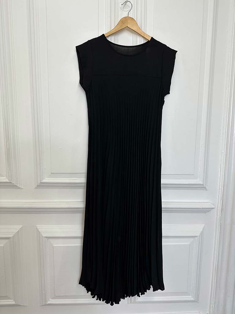 Pleat Maxi Dress - Black