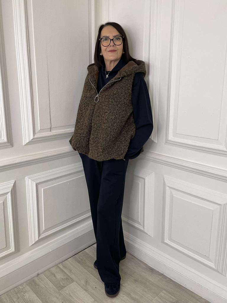 Bubble Hem Hooded Gilet - Chocolate
