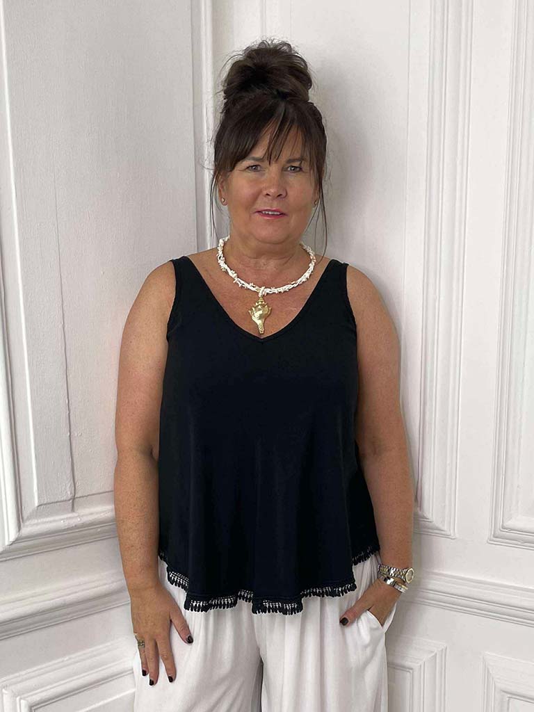 Crochet Hem Swing Vest - Black