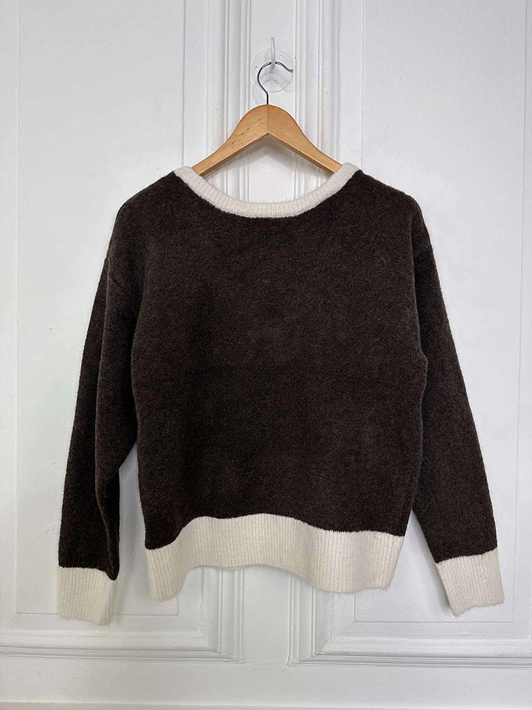 V-Neck Sequin Bow Knit - Chocolate