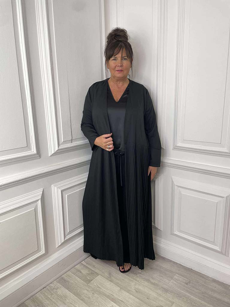 Long Pleated Jacket - Black