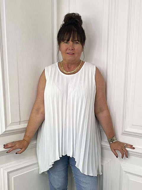 Pleat Dip Back Top - White