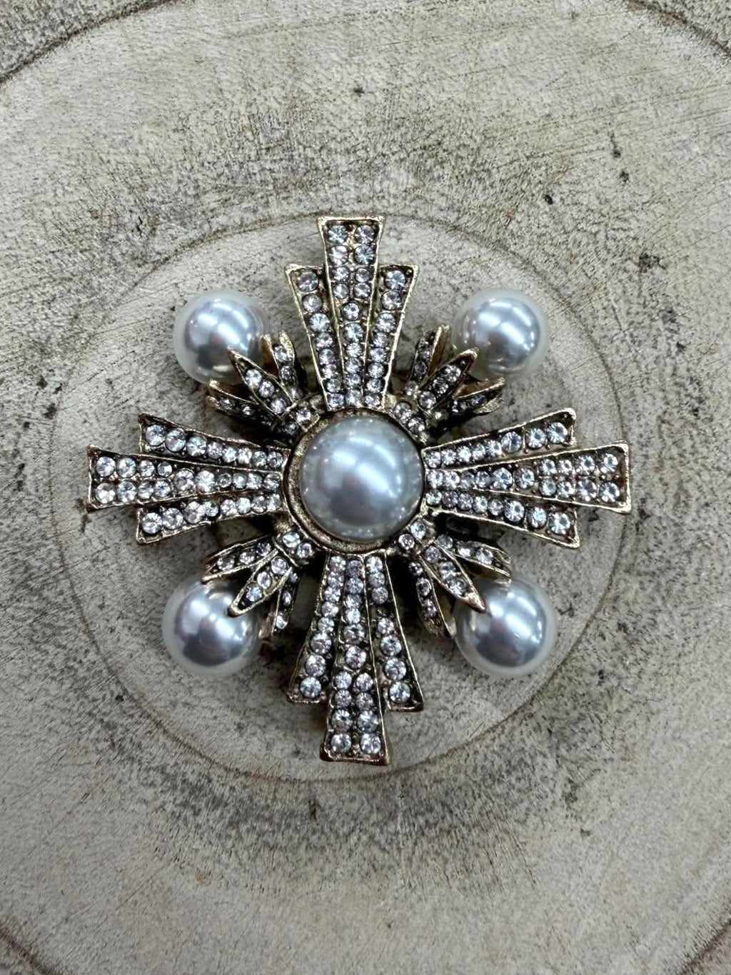 Pearl Star Shimmer Brooch - Gold