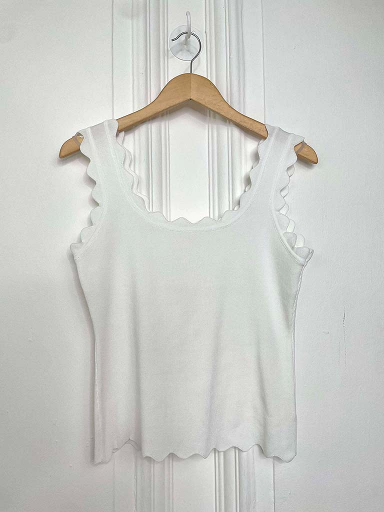 Scalloped Edge Vest - White