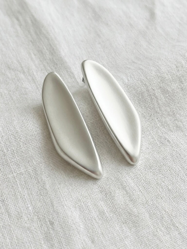 Envy Sculpted Earrings - Silver
