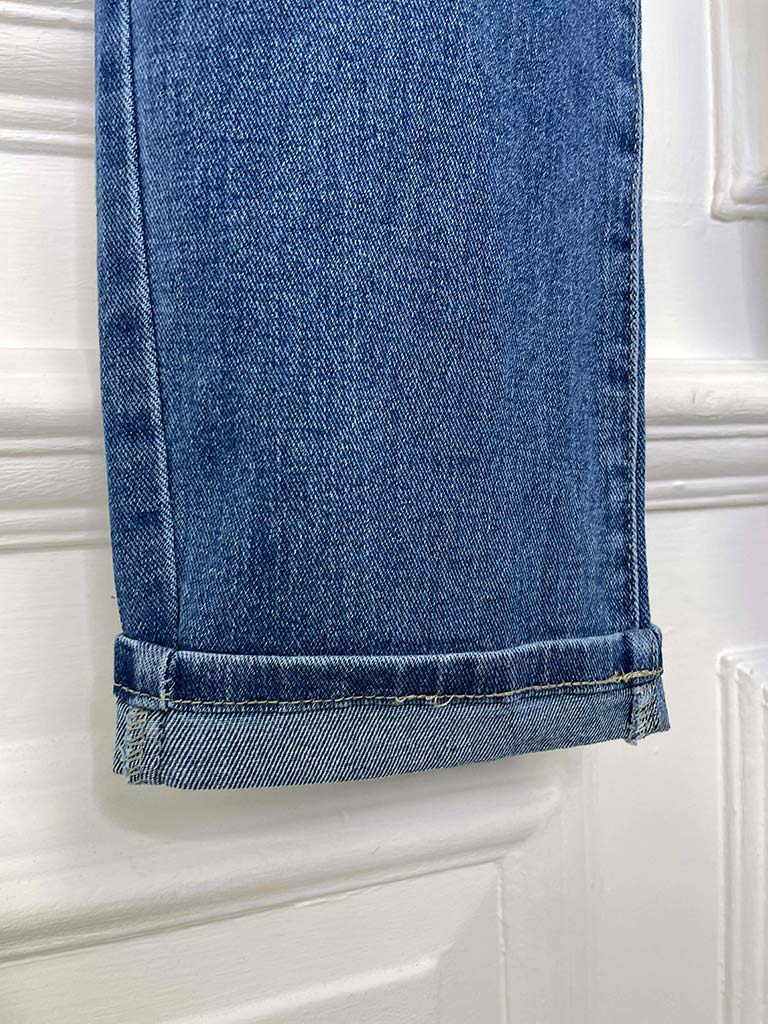 Straight Leg Jeans - Mid Blue