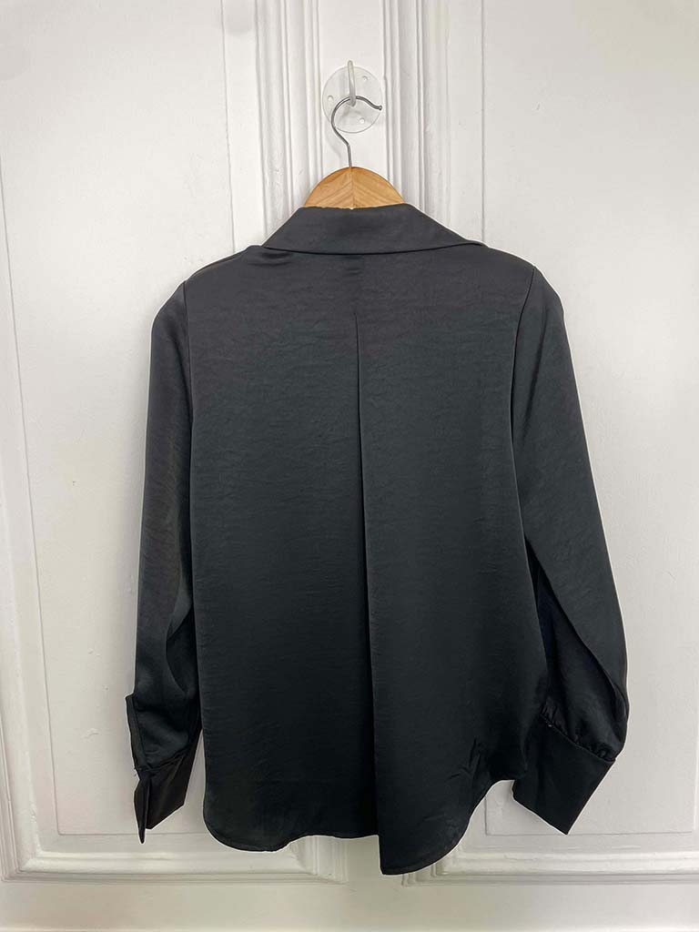 Bubble Hem Button Blouse - Black