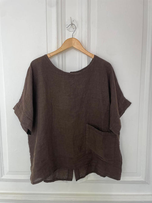 Linen Button Back Pocket Top - Chocolate
