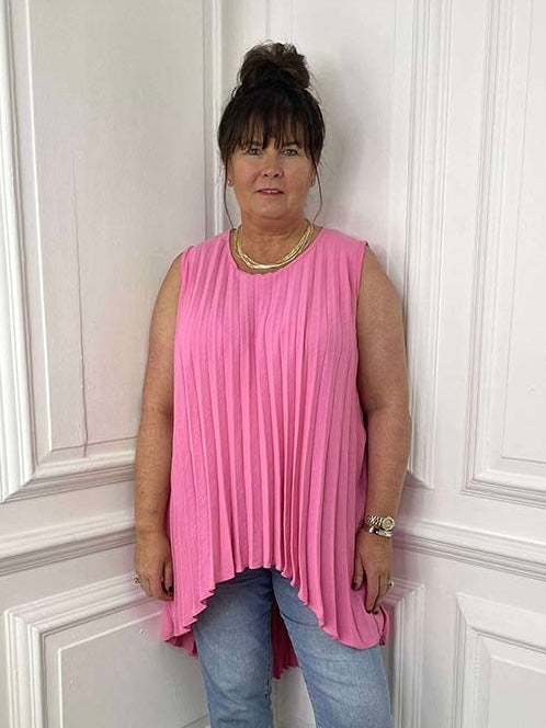 Pleat Dip Back Top - Sugar