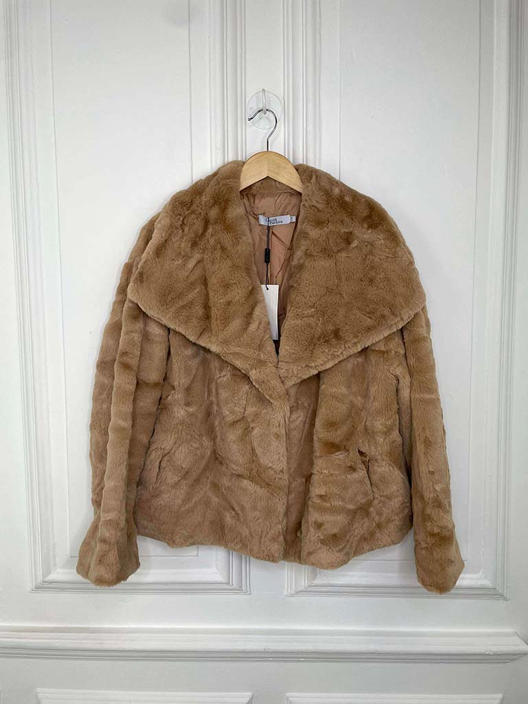 Luxe Faux Fur Jacket - Camel