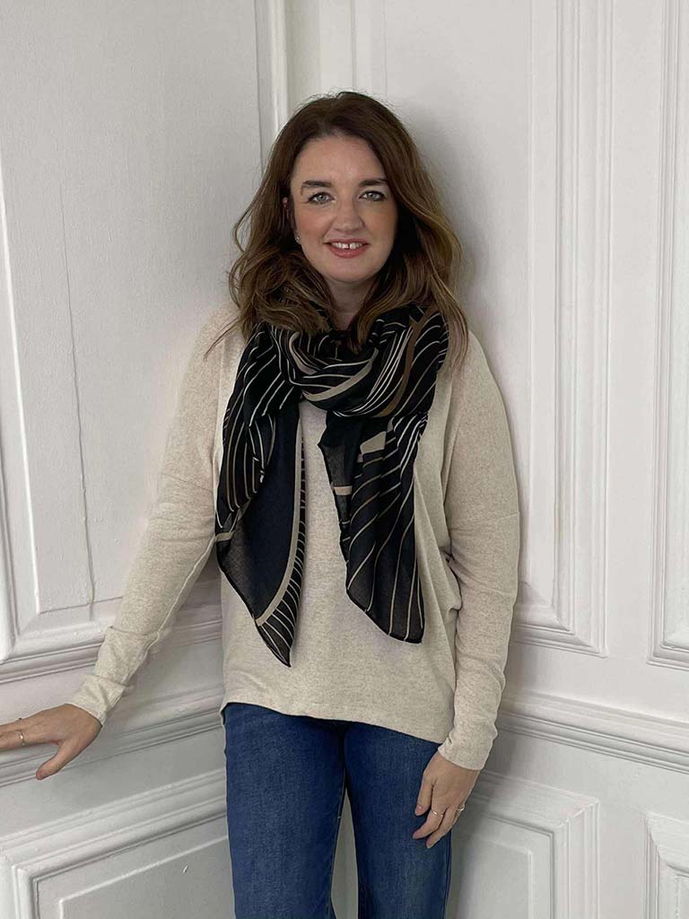 Abstract Waves Scarf - Black