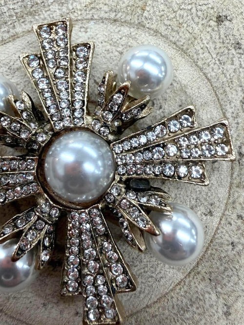 Pearl Star Shimmer Brooch - Gold