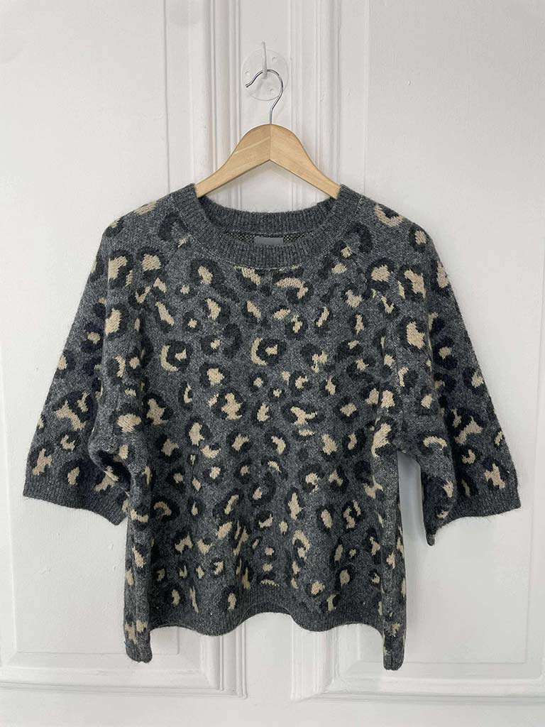 Leopard Jacquard Knit - Steel