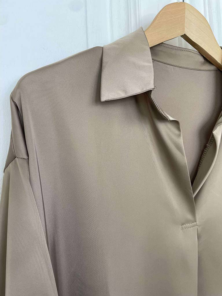 Fascino Silk Feel Blouse - Mocha