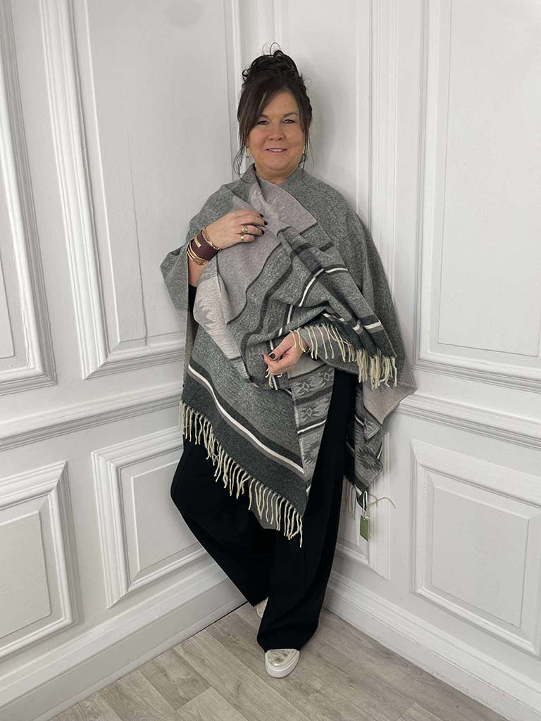 Aztec Print Wrap - Grey