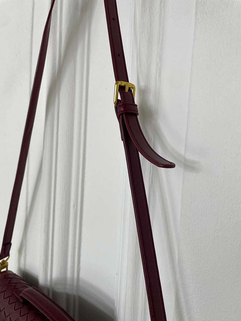 Woven Clutch Bag - Bordeaux