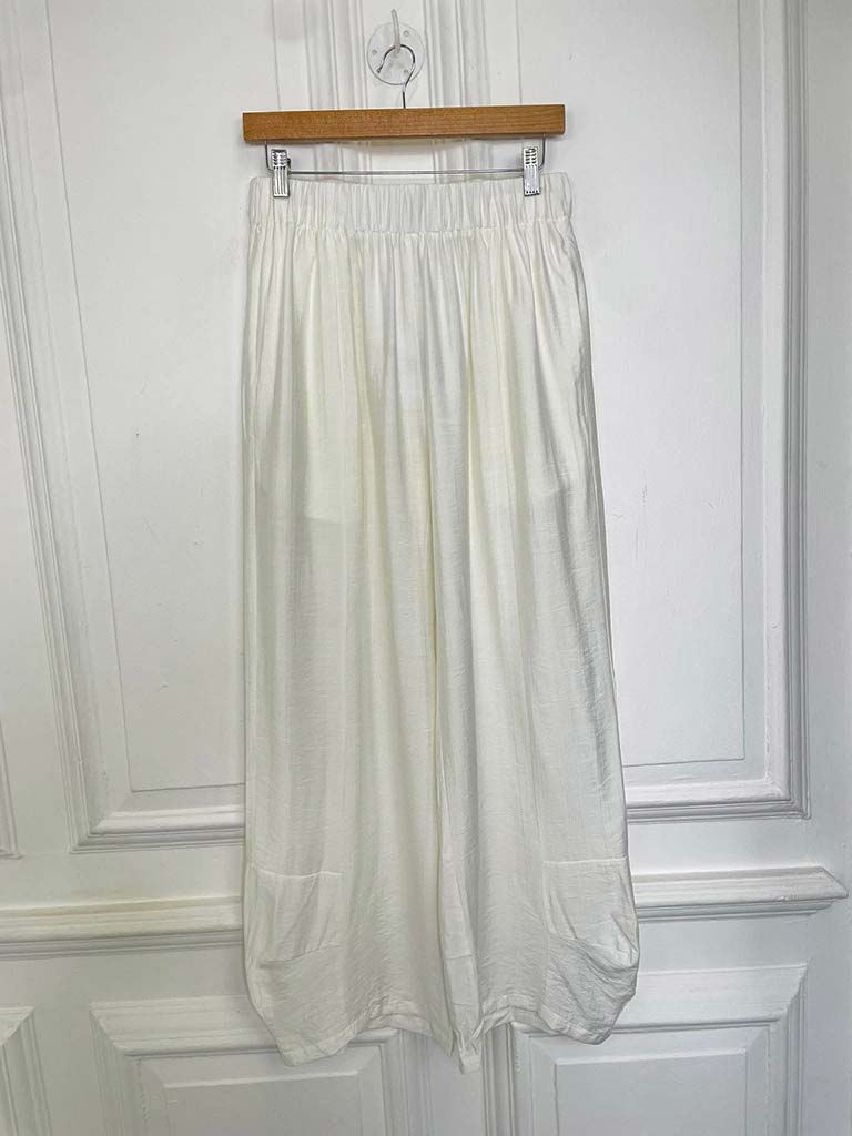 Wide Curved Hem Trousers - White