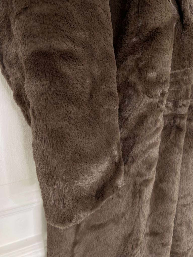 Luxe Faux Fur Long Coat - Chocolate