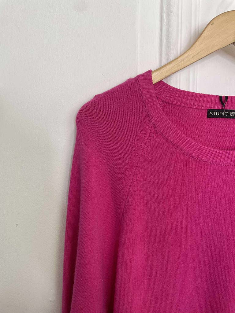 Scooped Pocket Knit - Hot Pink