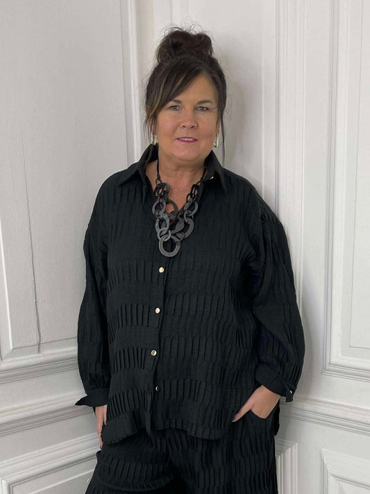 Textured Pleat Shirt - Black