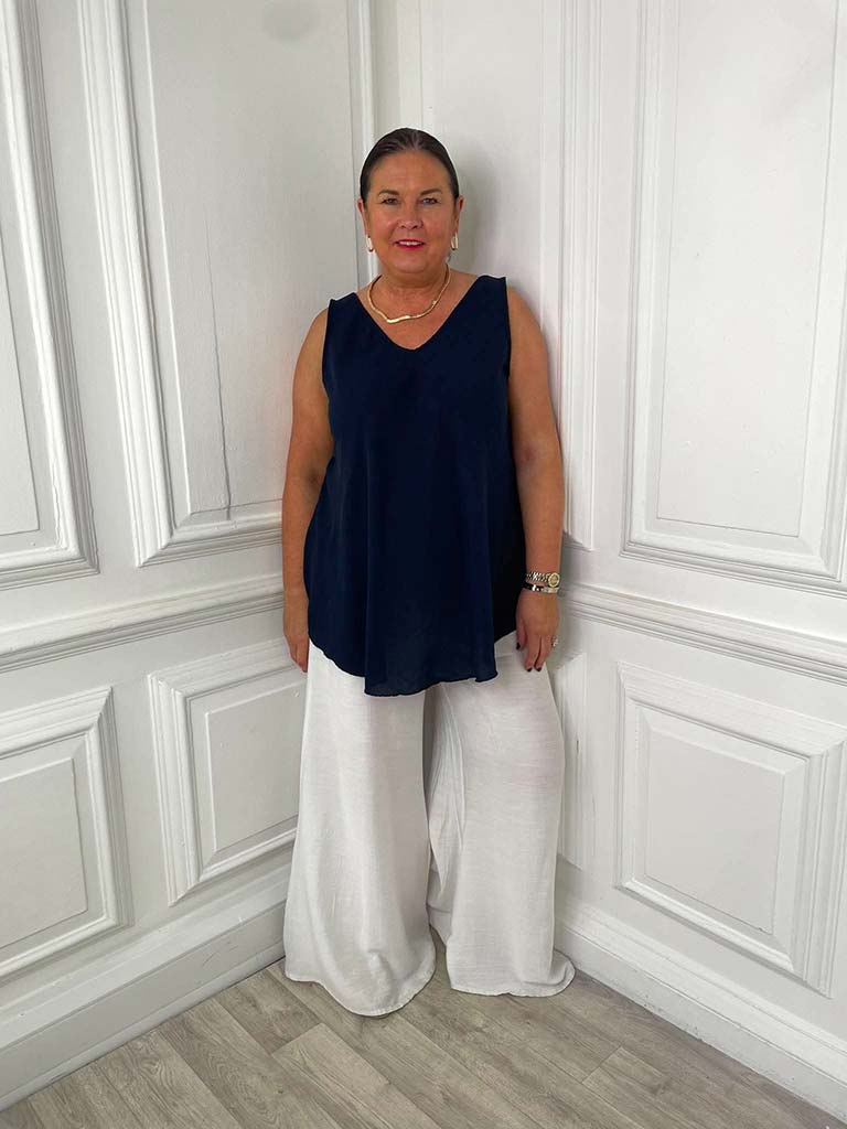 Classic V-Neck Vest - Navy