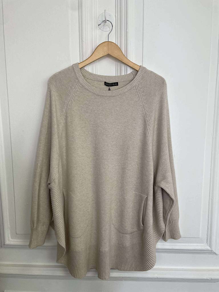 Scooped Pocket Knit - Stone