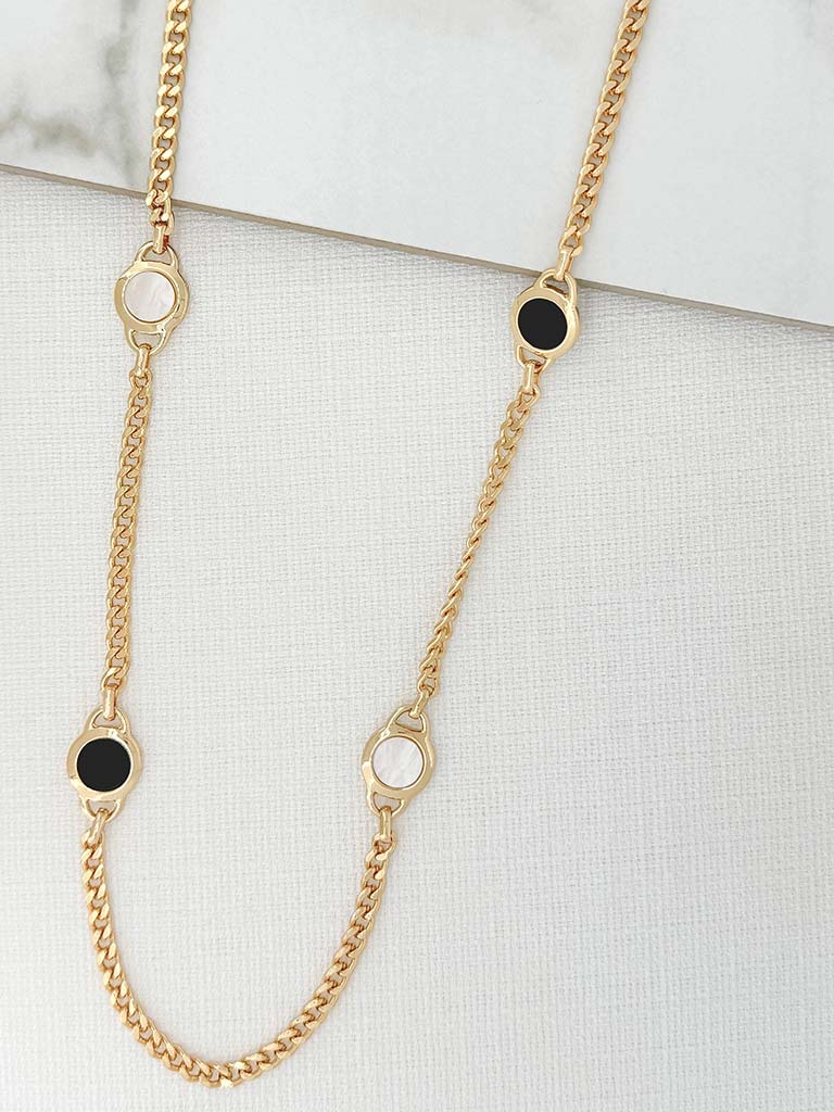 Envy Curb Chain Disc Necklace - Gold