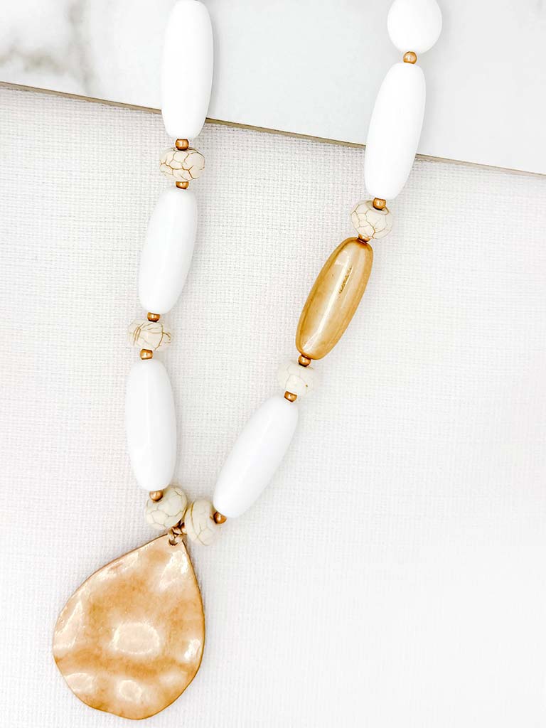 Envy Hammered Teardrop Necklace - Gold