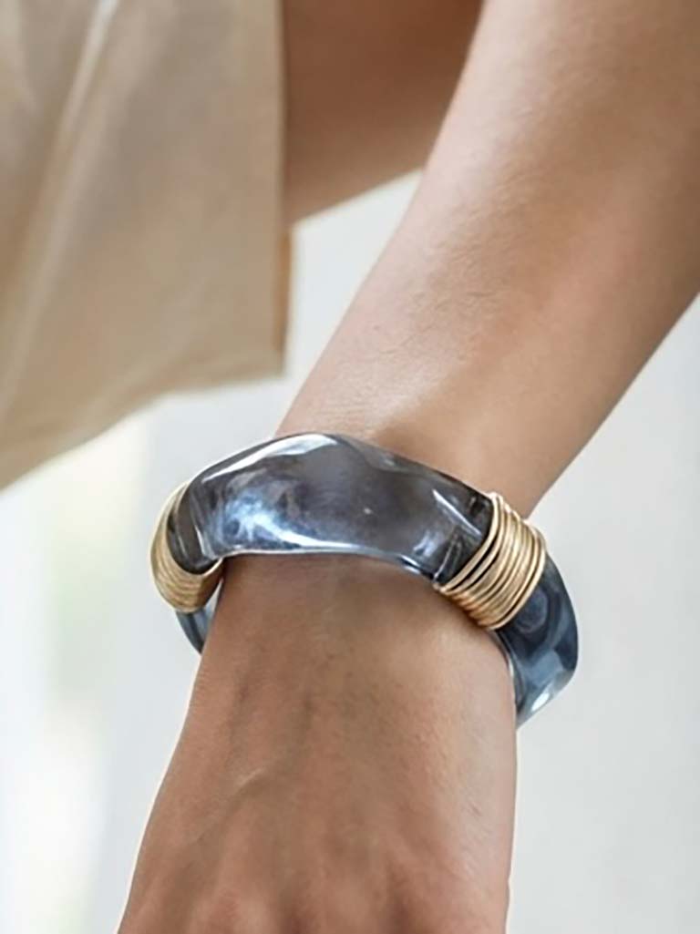 Envy Resin Wrap Bangle - Slate Blue