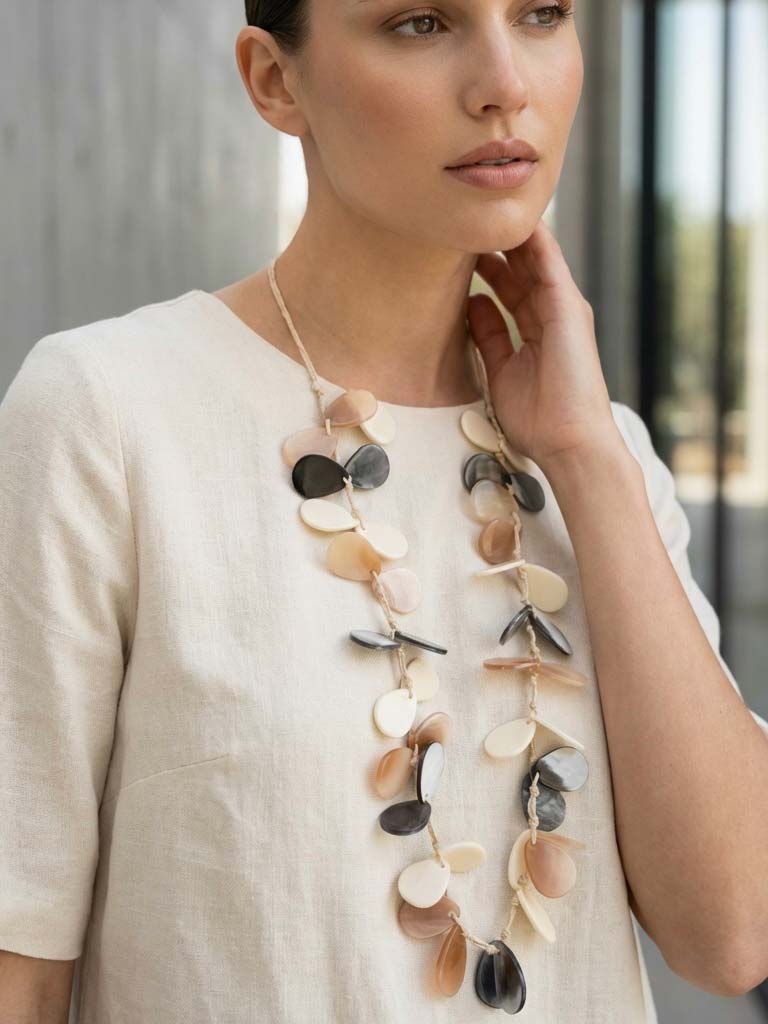 Envy Teardrop Rope Necklace - Natural