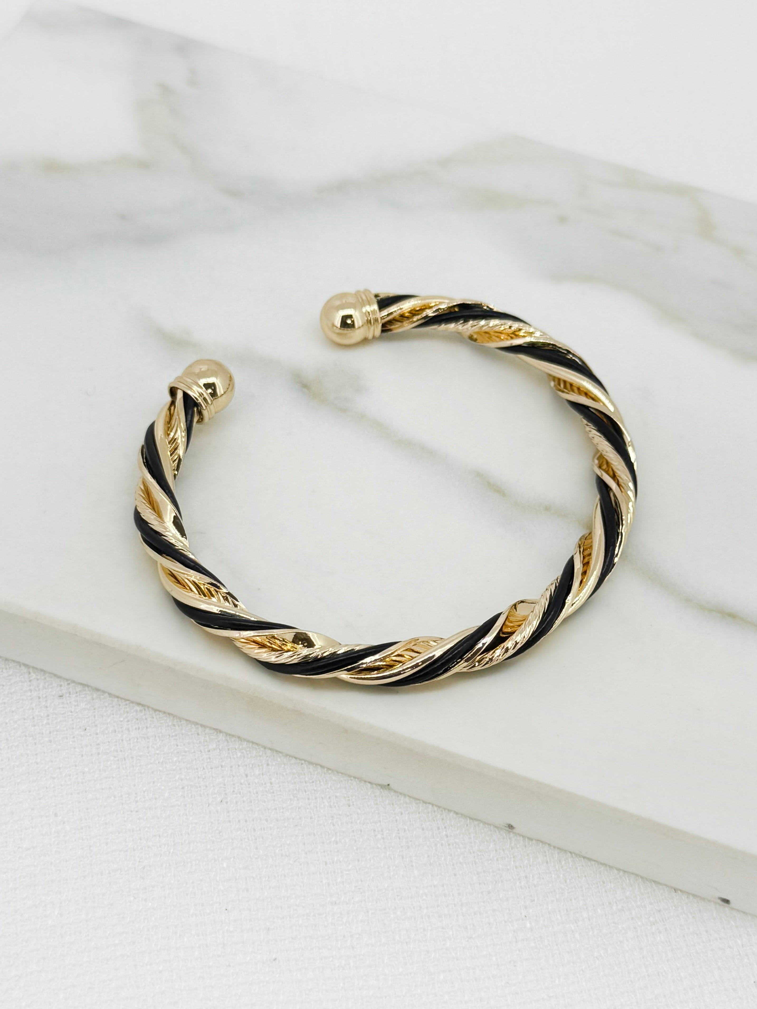 Envy Monochrome Bangle - Gold