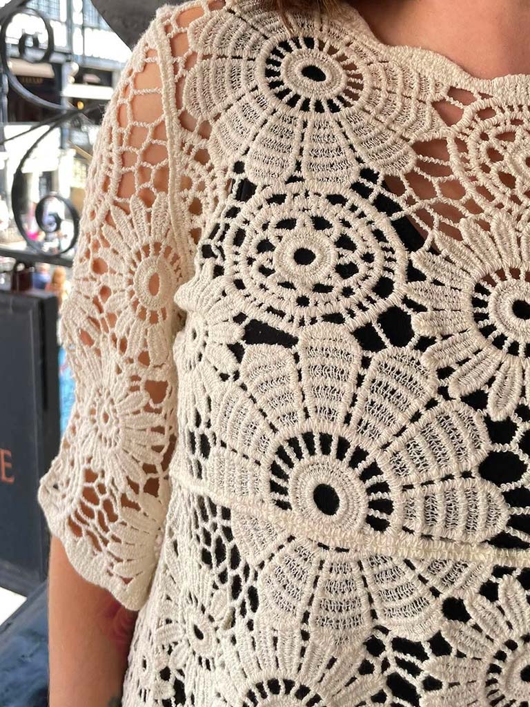 Daisy Cropped Crochet Top - Ecru