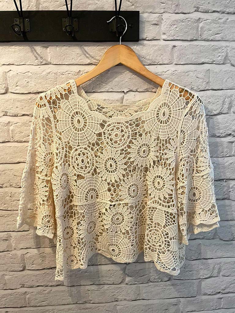 Daisy Cropped Crochet Top - Ecru
