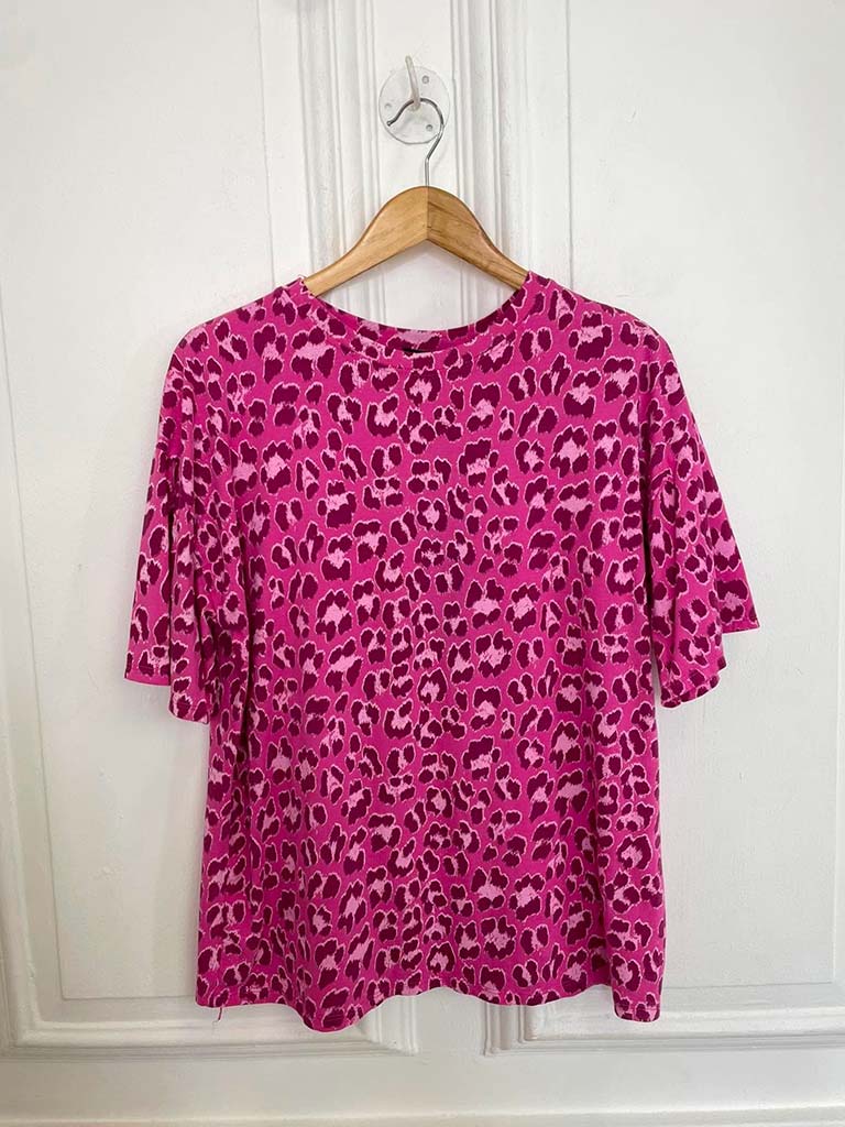 Leopard Print Tee - Hot Pink