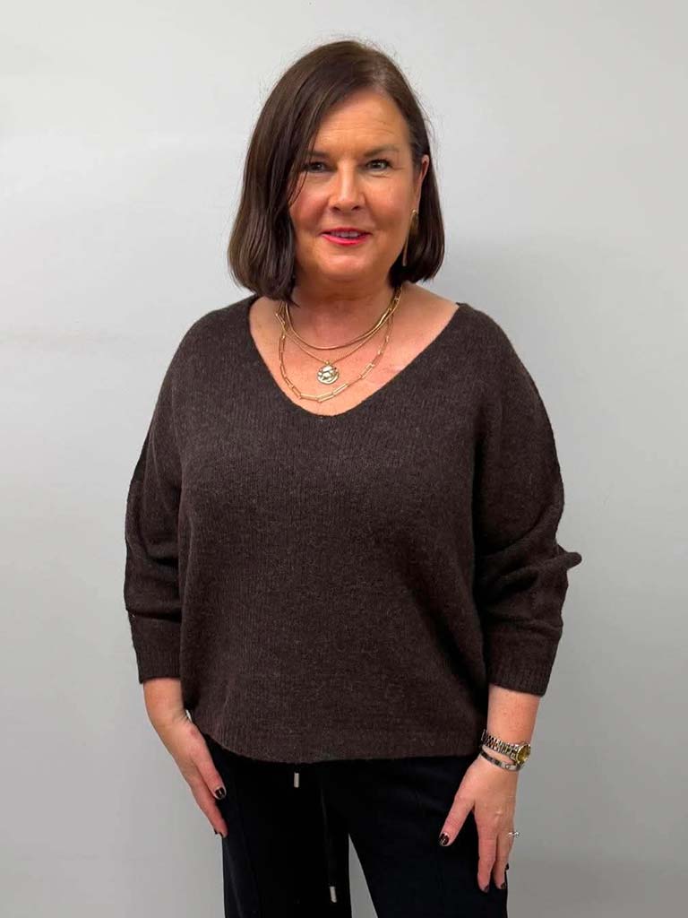 Malissa J V-Neck Classic Knit - Chocolate