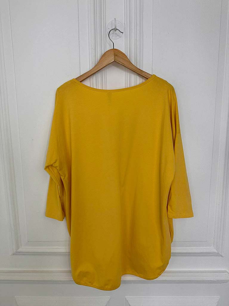 V-Neck Scooped Hem Top - Lemon